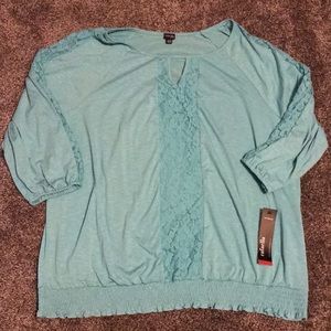 Rafaella lace accent 3/4 sleeve top